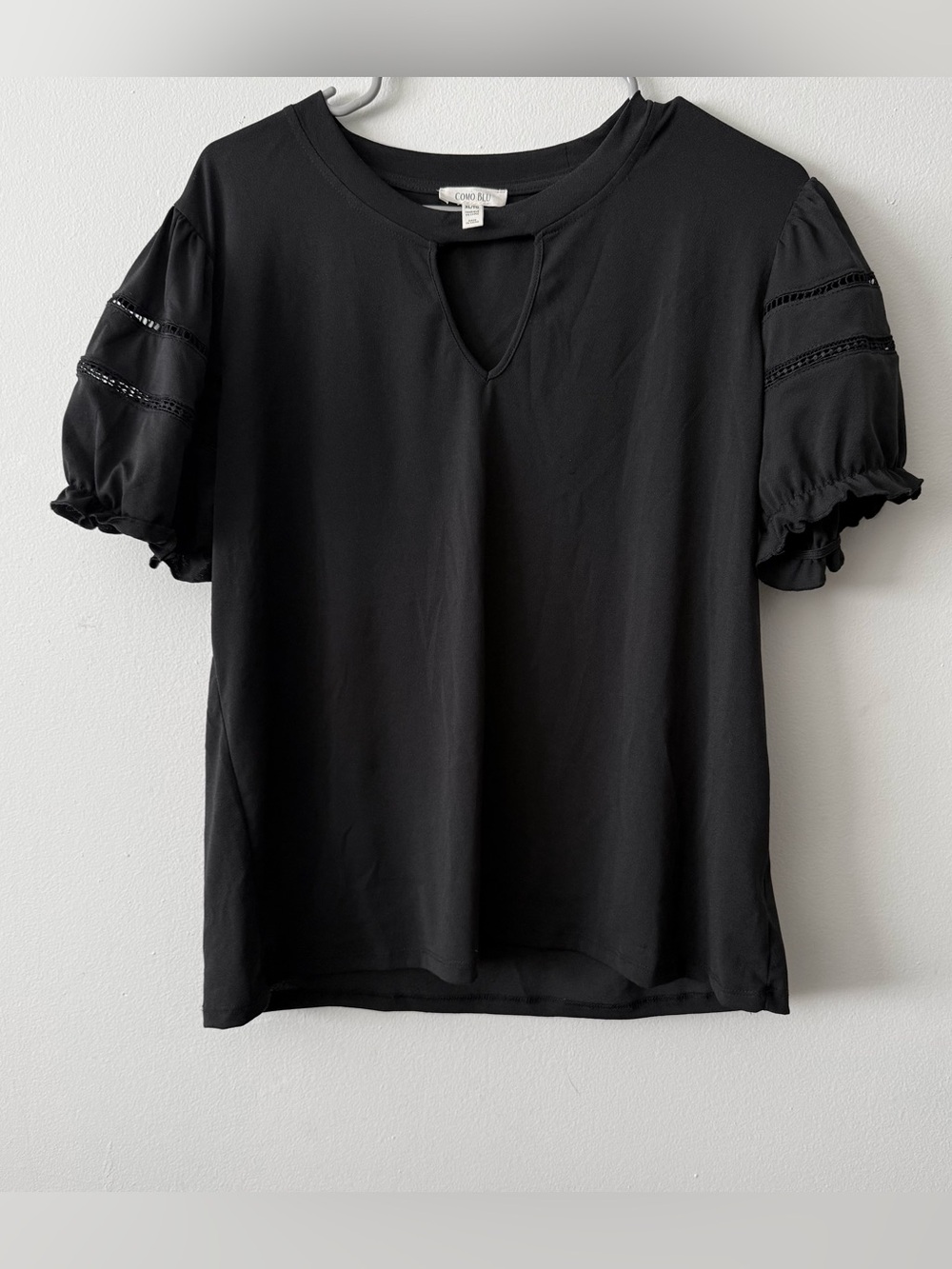 CozyRoo Black Puff-Sleeve Keyhole Tee